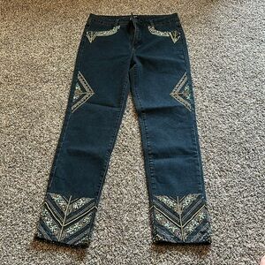 TESORO Moda beaded jeans. Some loose beading on back pockets